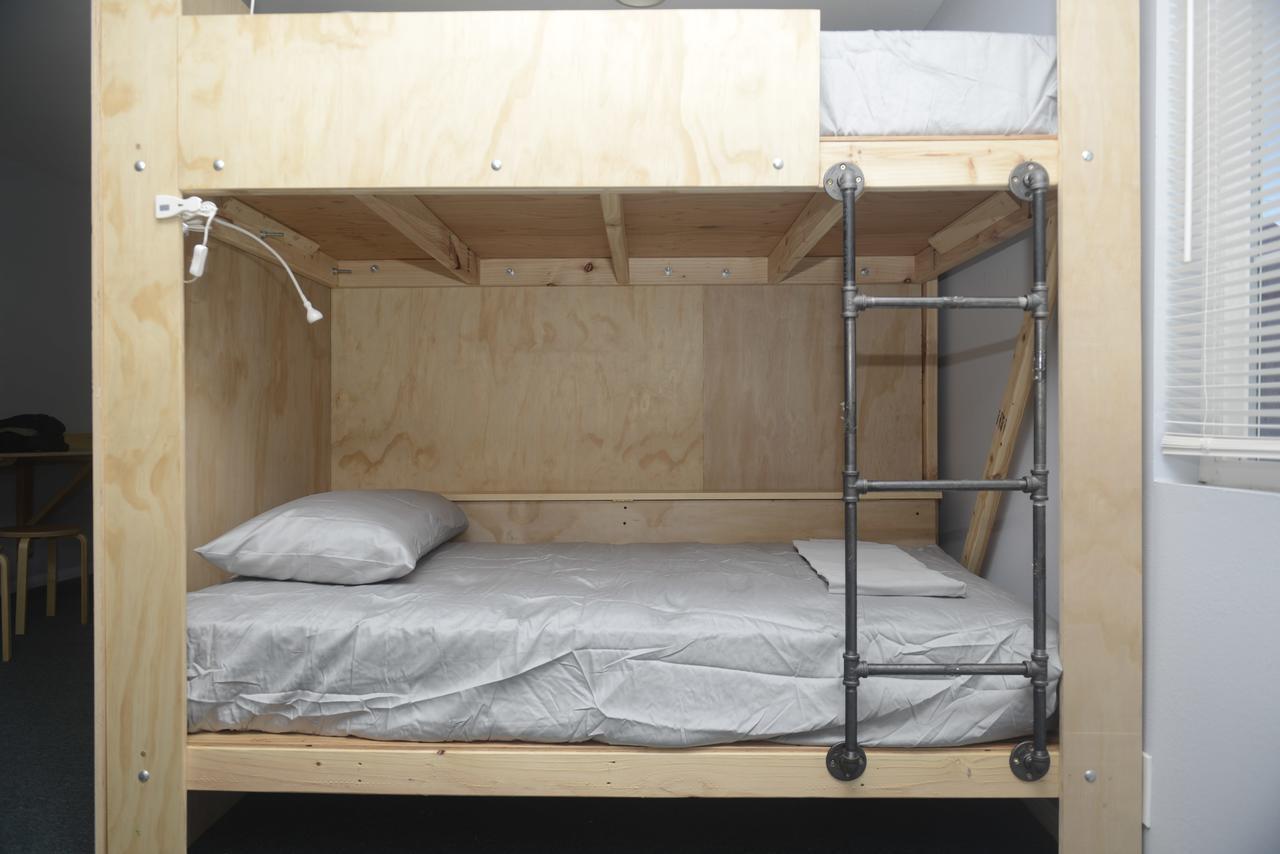 Art Boarding Hostal